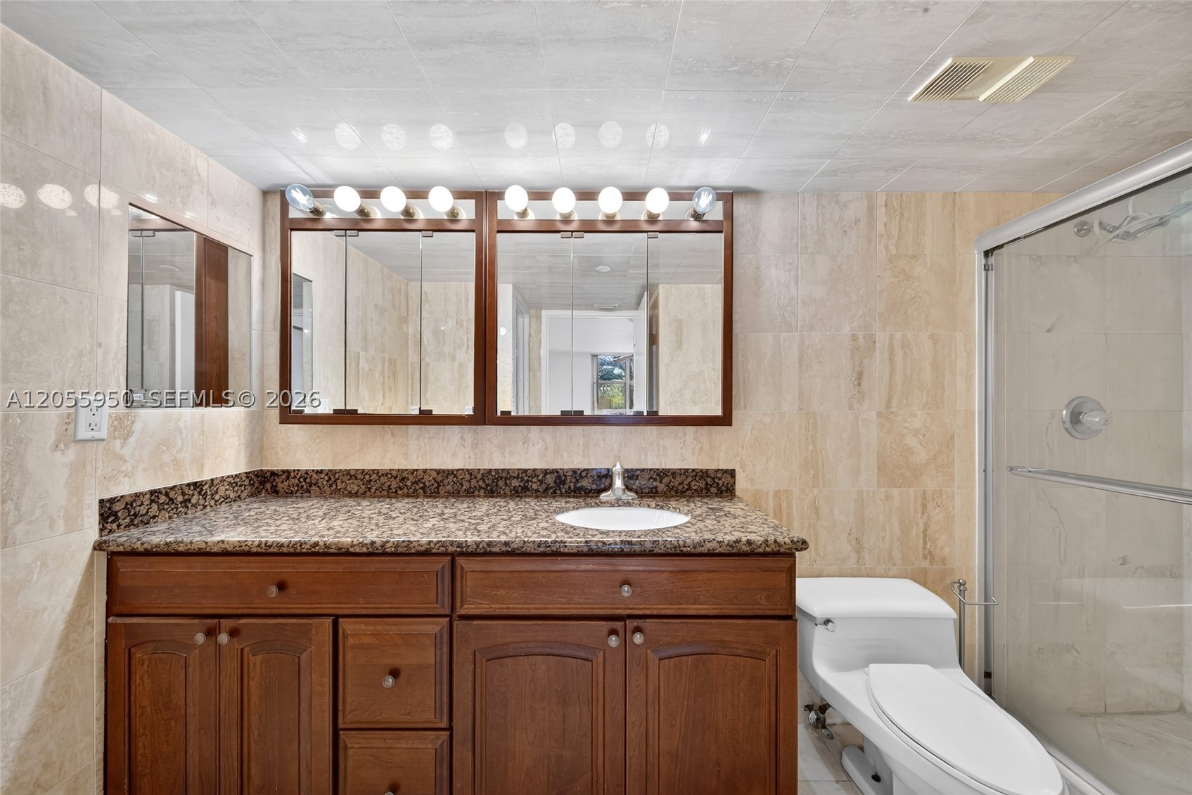 3600 Mystic Pointe Dr 310 Property Photo 23