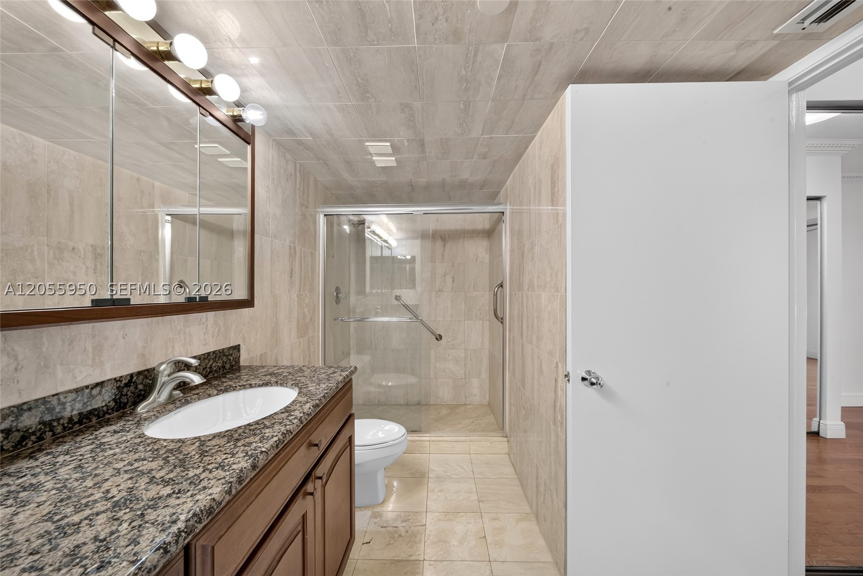 3600 Mystic Pointe Dr 310 Property Photo 24