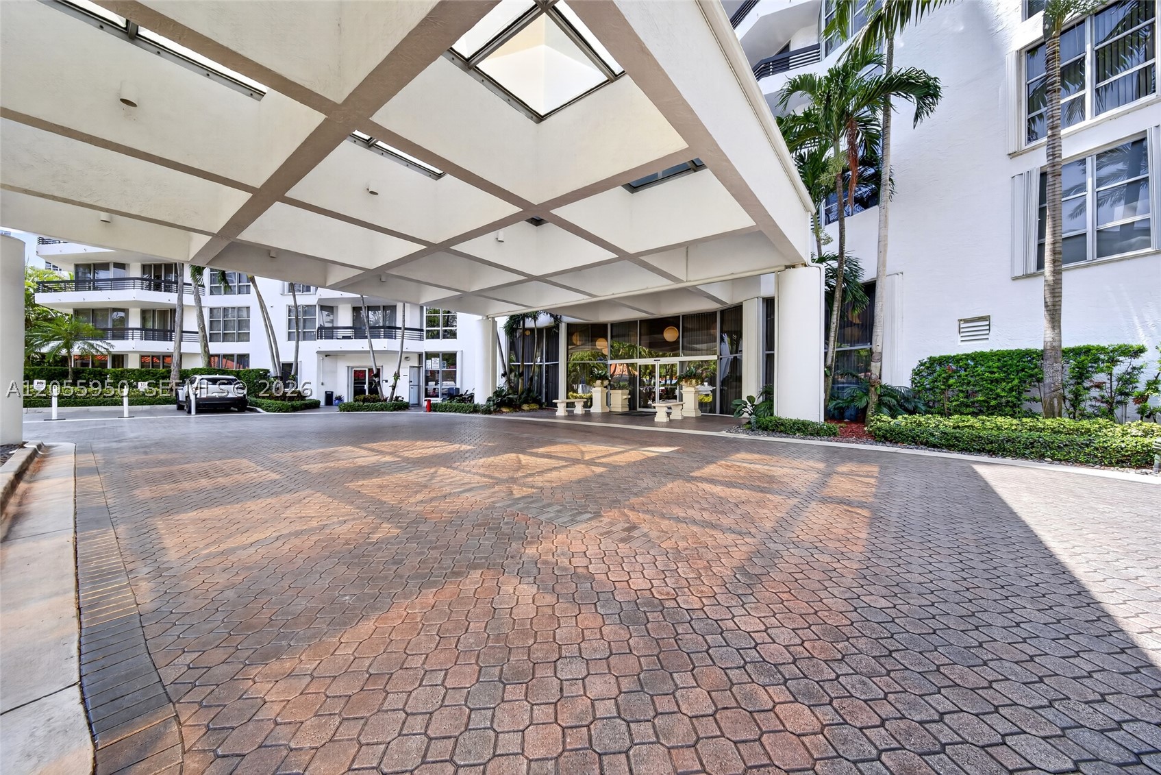 3600 Mystic Pointe Dr 310 Property Photo 31