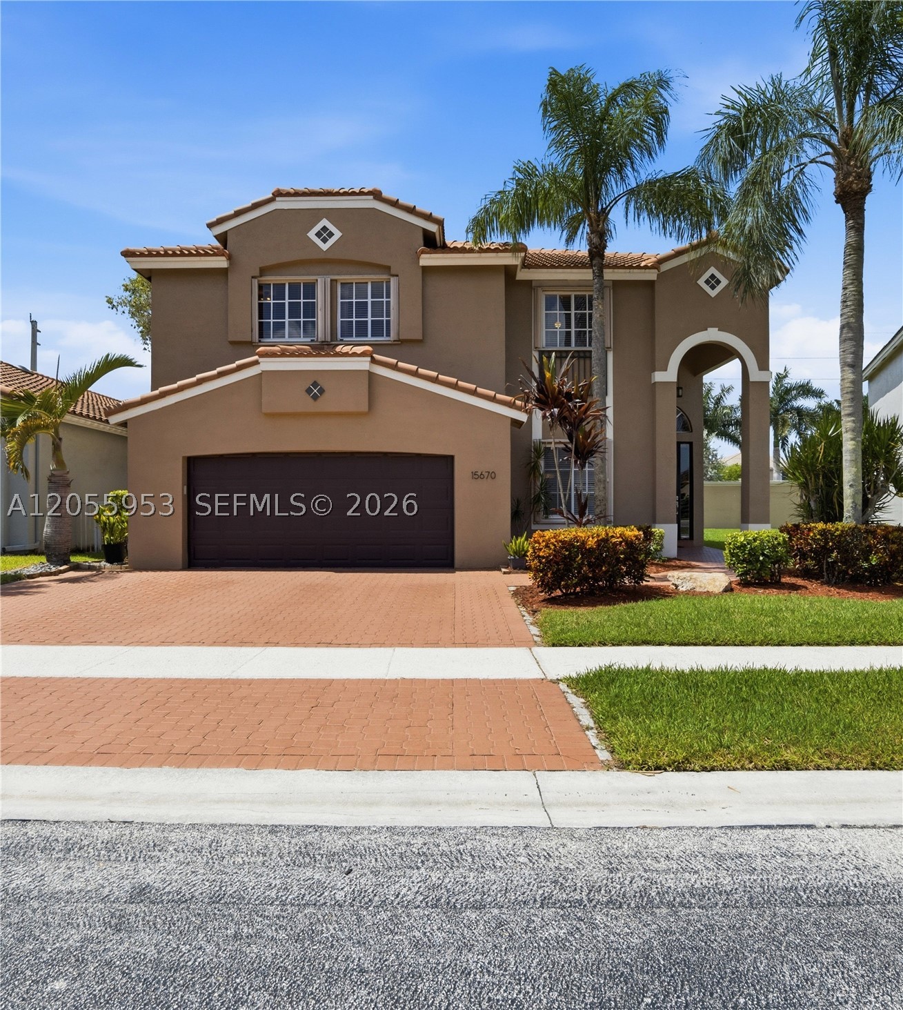 15670 SW 16th Ct Property Photo 1