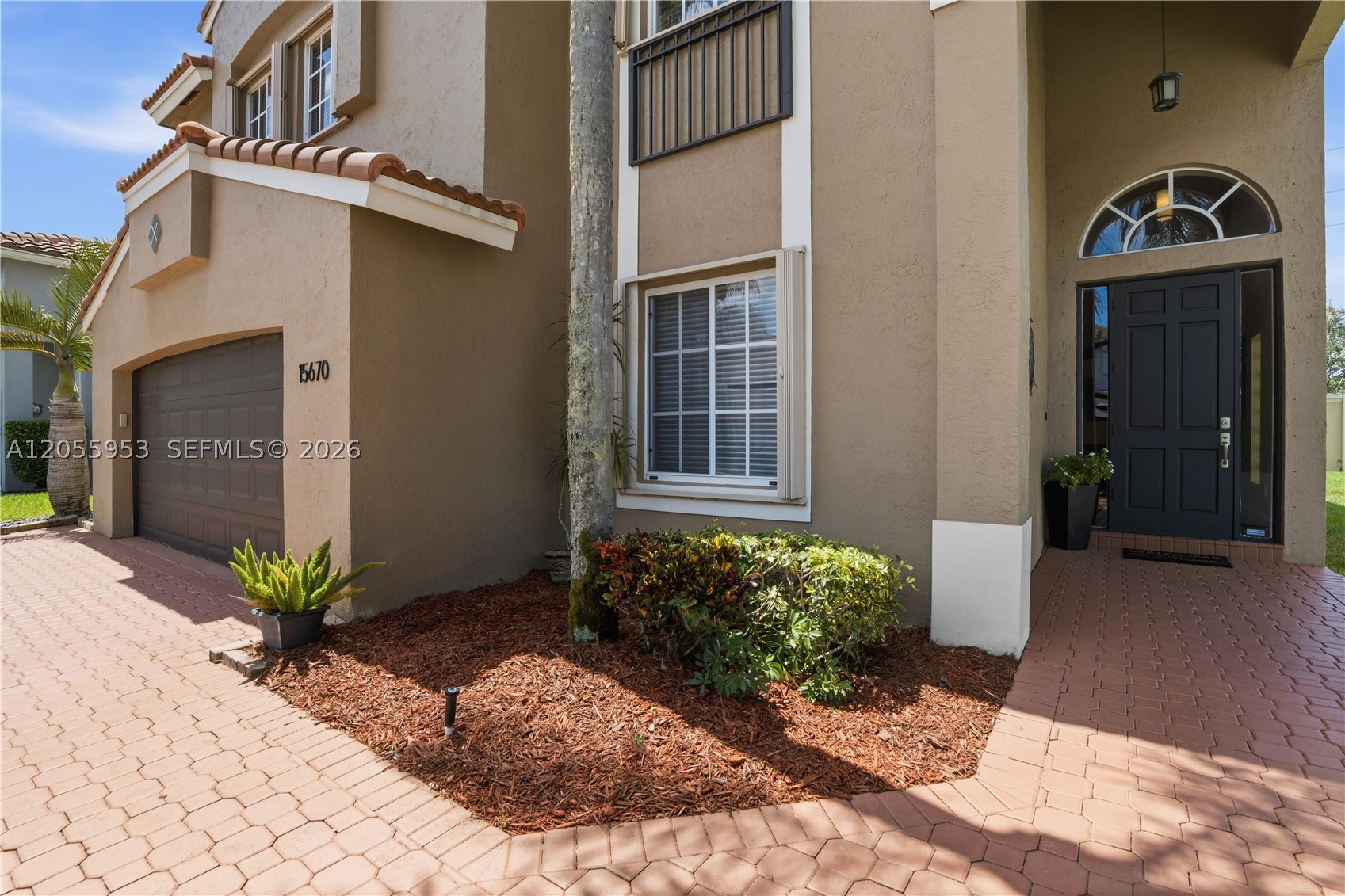 15670 Sw 16th Ct Property Photo 4
