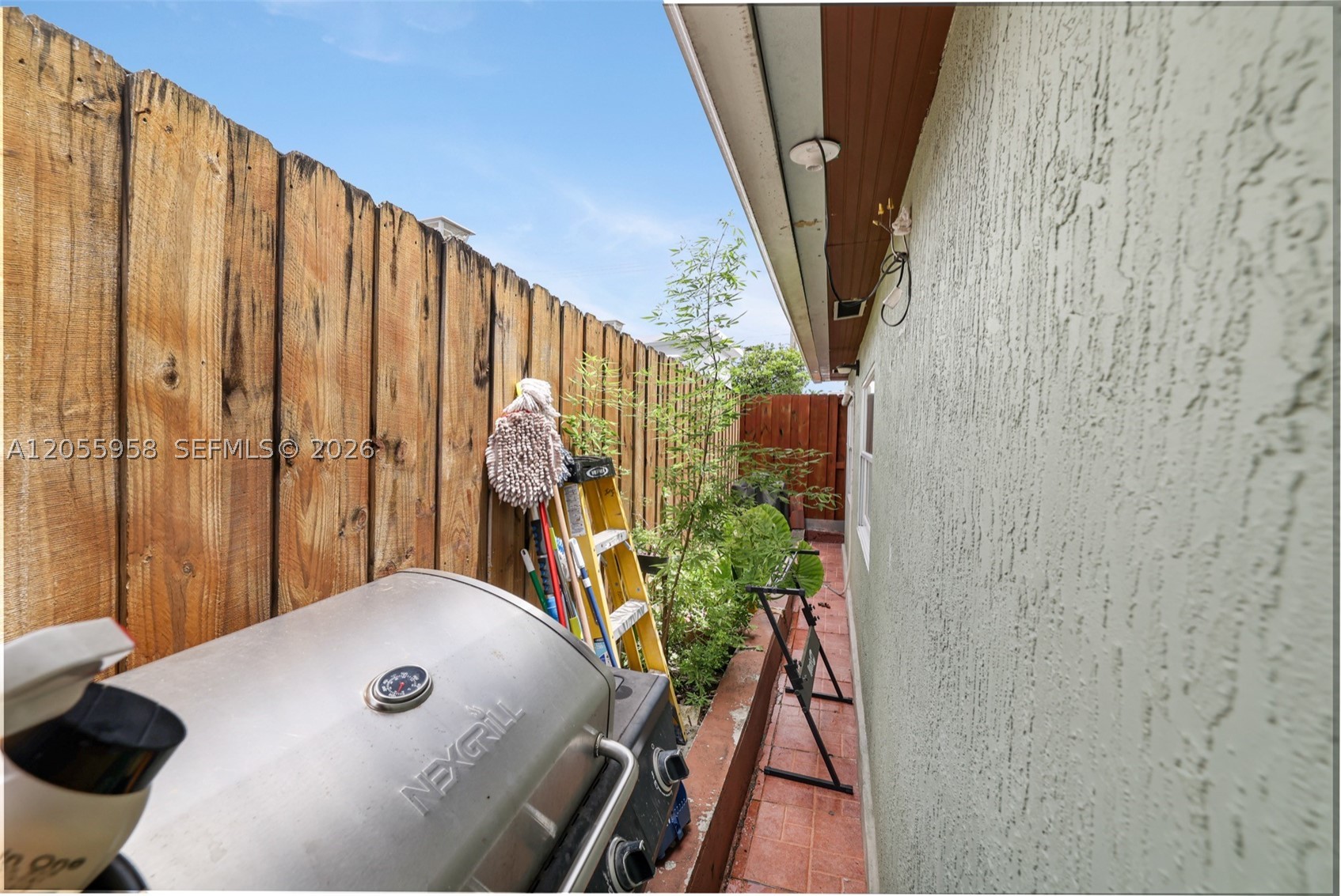 11425 Nw 88th Ct Property Photo 35