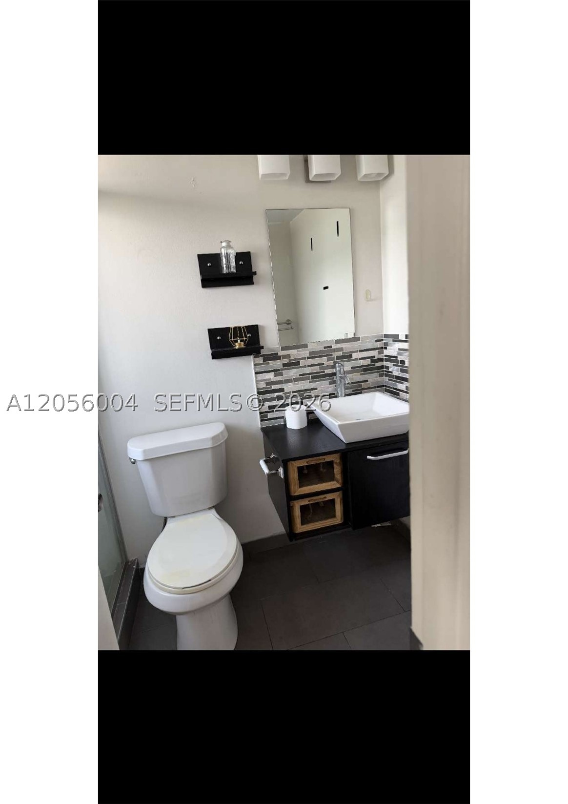 8 Farnham A 8 Property Photo 5