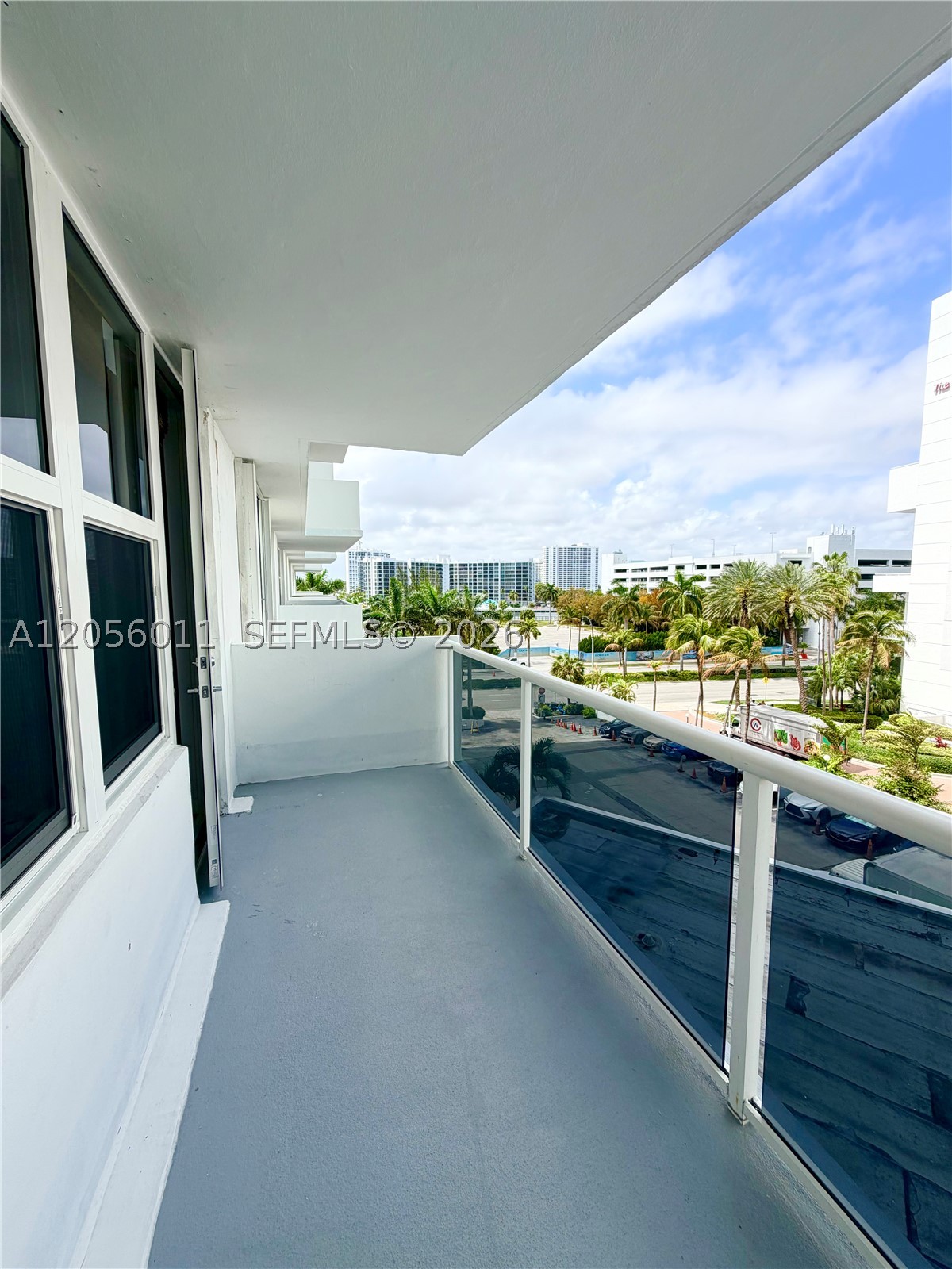 3725 S Ocean Dr 521 Property Photo 18