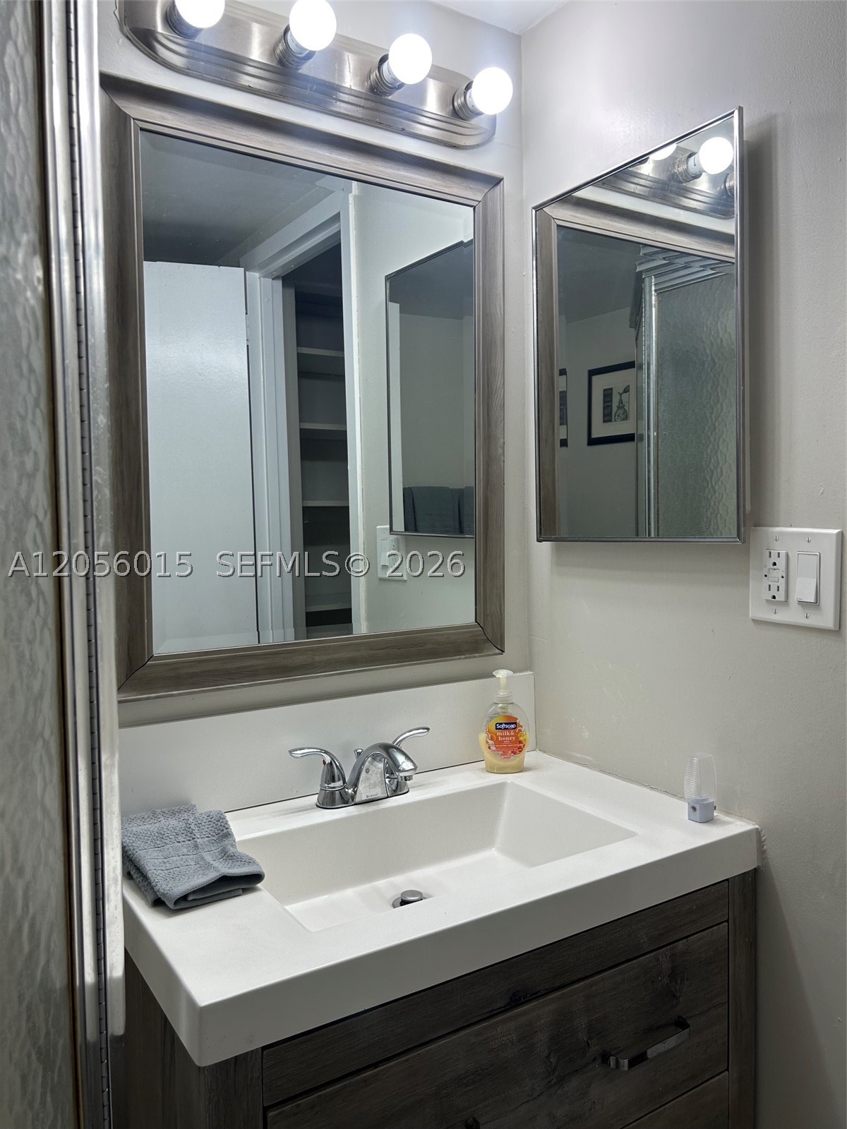 5921 Washington St 128 Property Photo 17