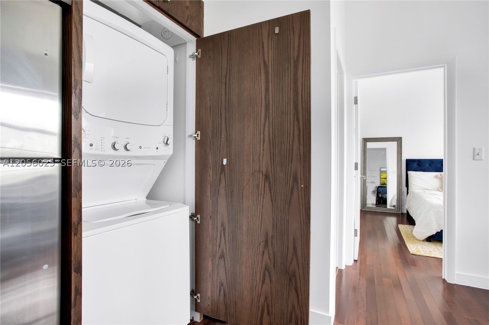 935 Euclid Ave 8 Property Photo 6
