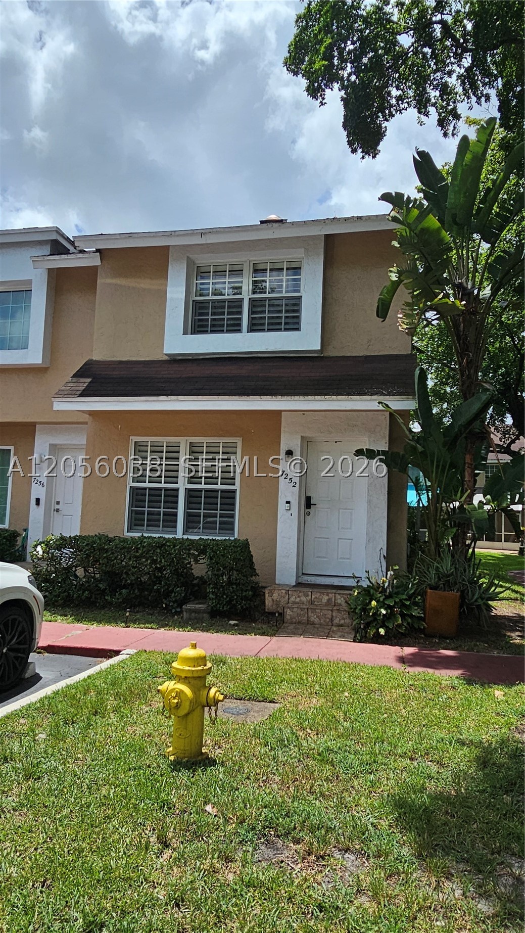 7252 Woodmont Ave Property Photo 1