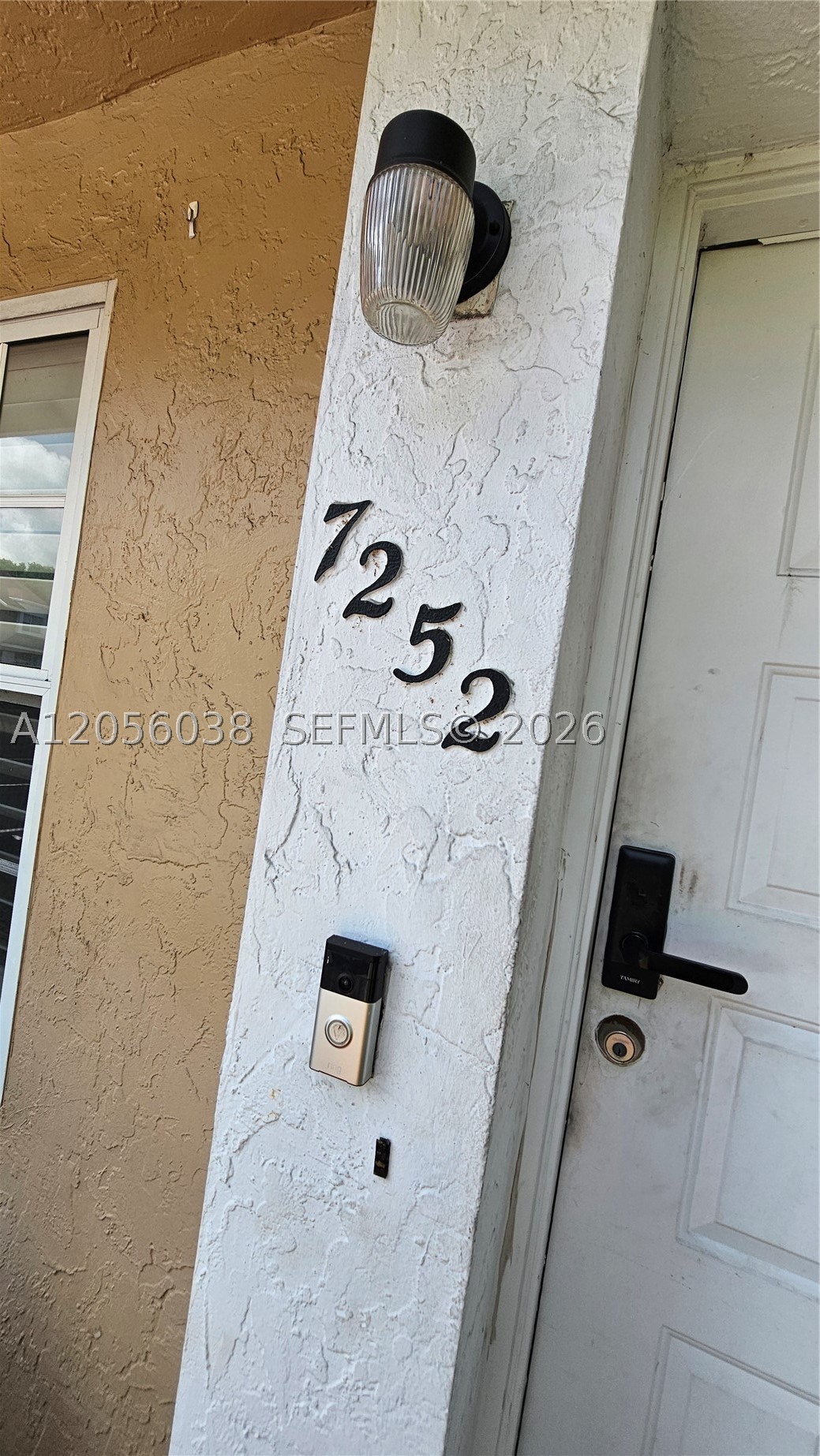 7252 Woodmont Ave Property Photo 2