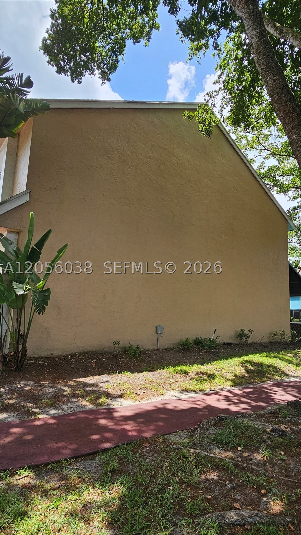 7252 Woodmont Ave Property Photo 13