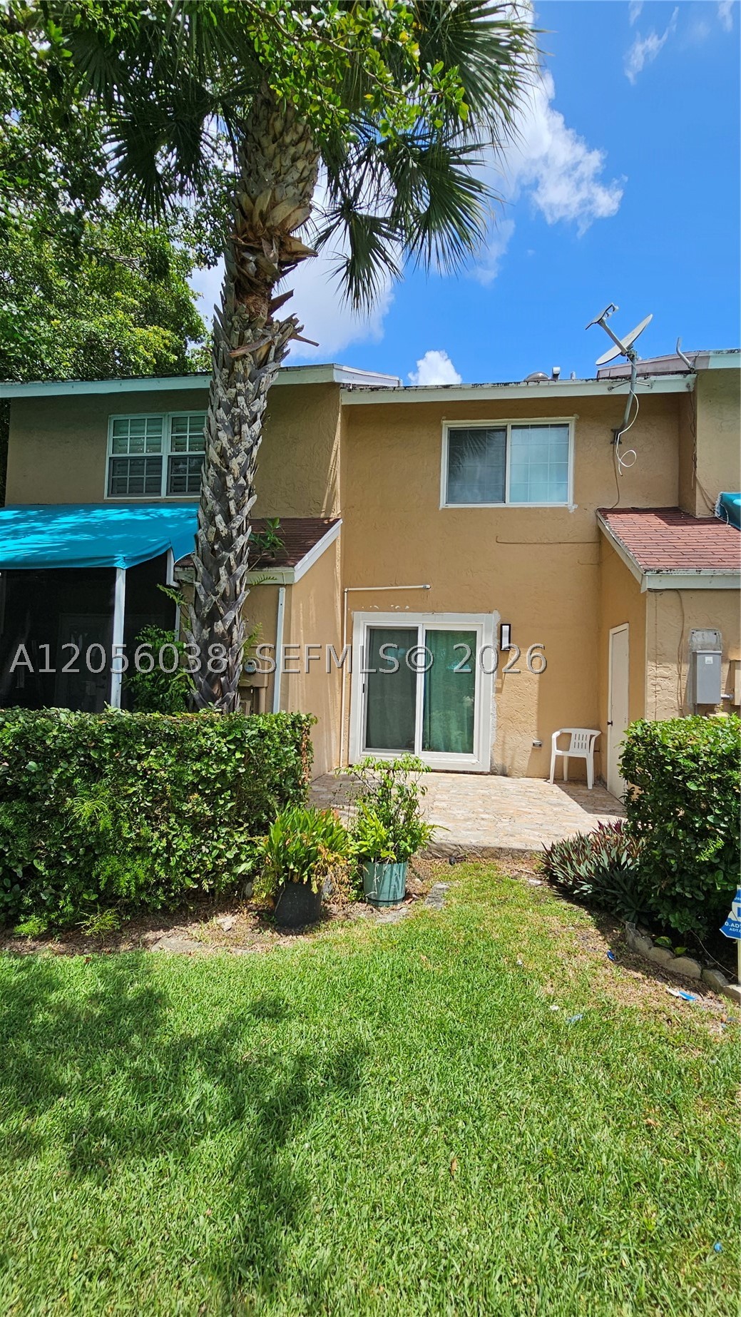 7252 Woodmont Ave Property Photo 16