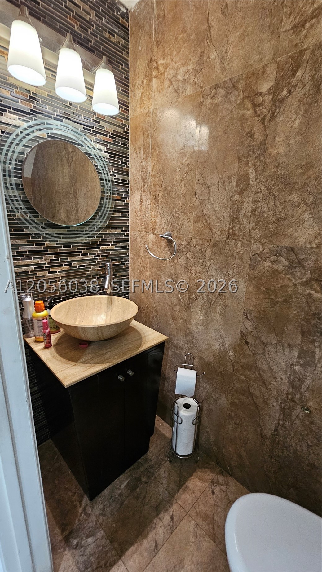 7252 Woodmont Ave Property Photo 78