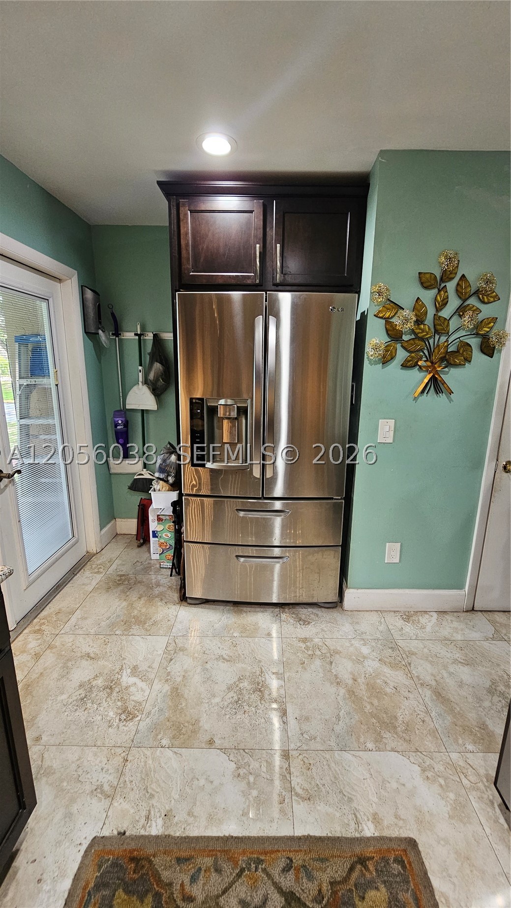 7252 Woodmont Ave Property Photo 89