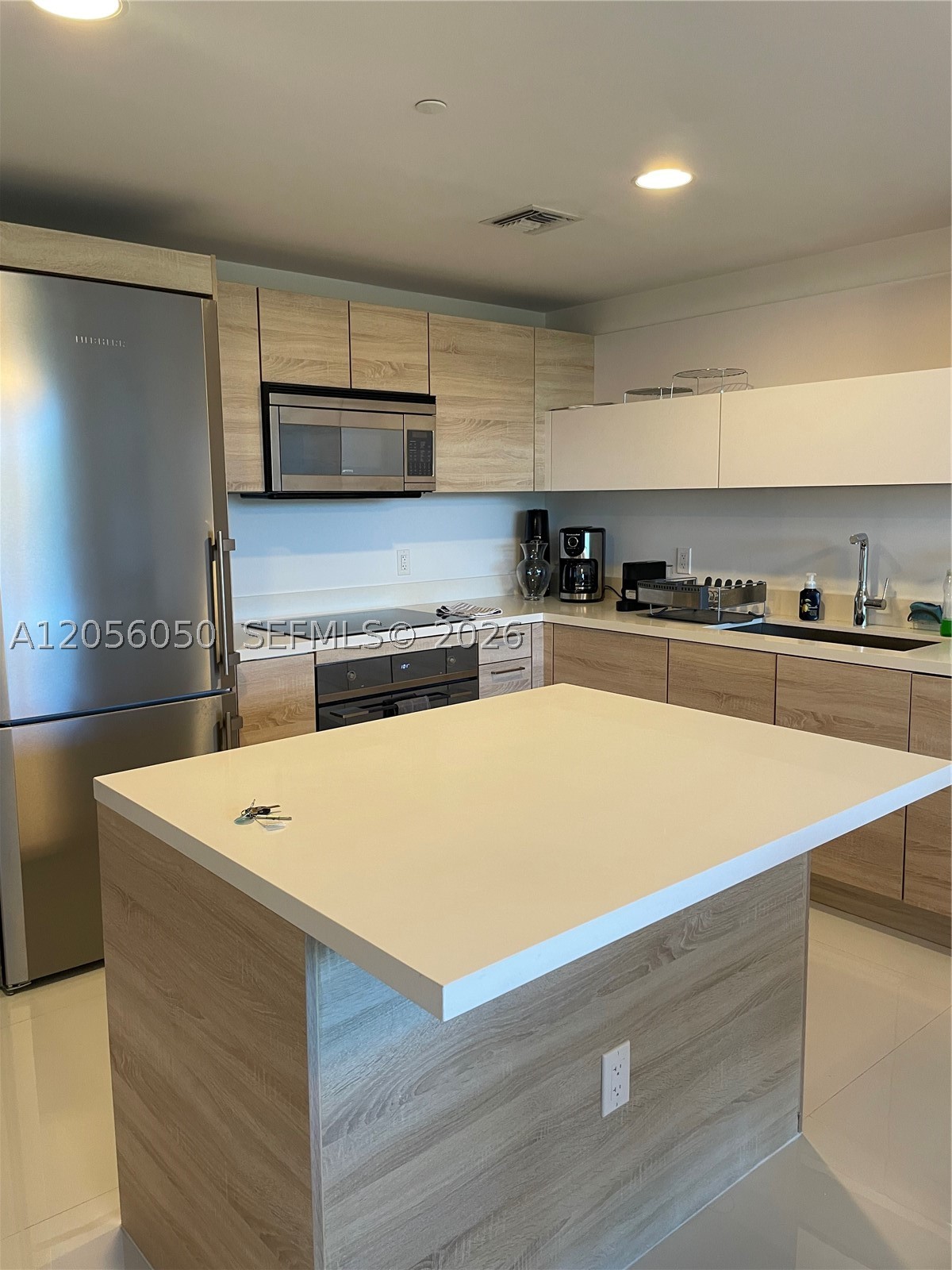 16385 Biscayne Blvd 316 Property Photo 4
