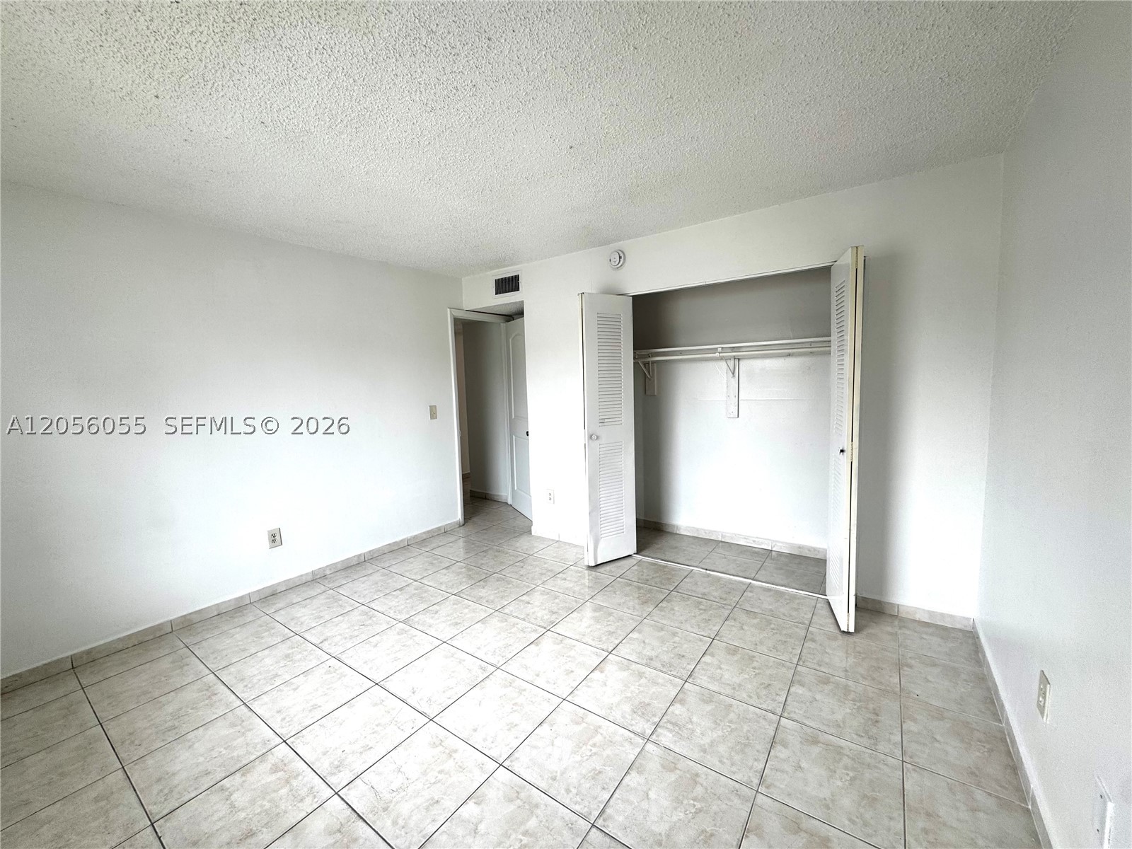 888 Ne 132nd St 207 Property Photo 11