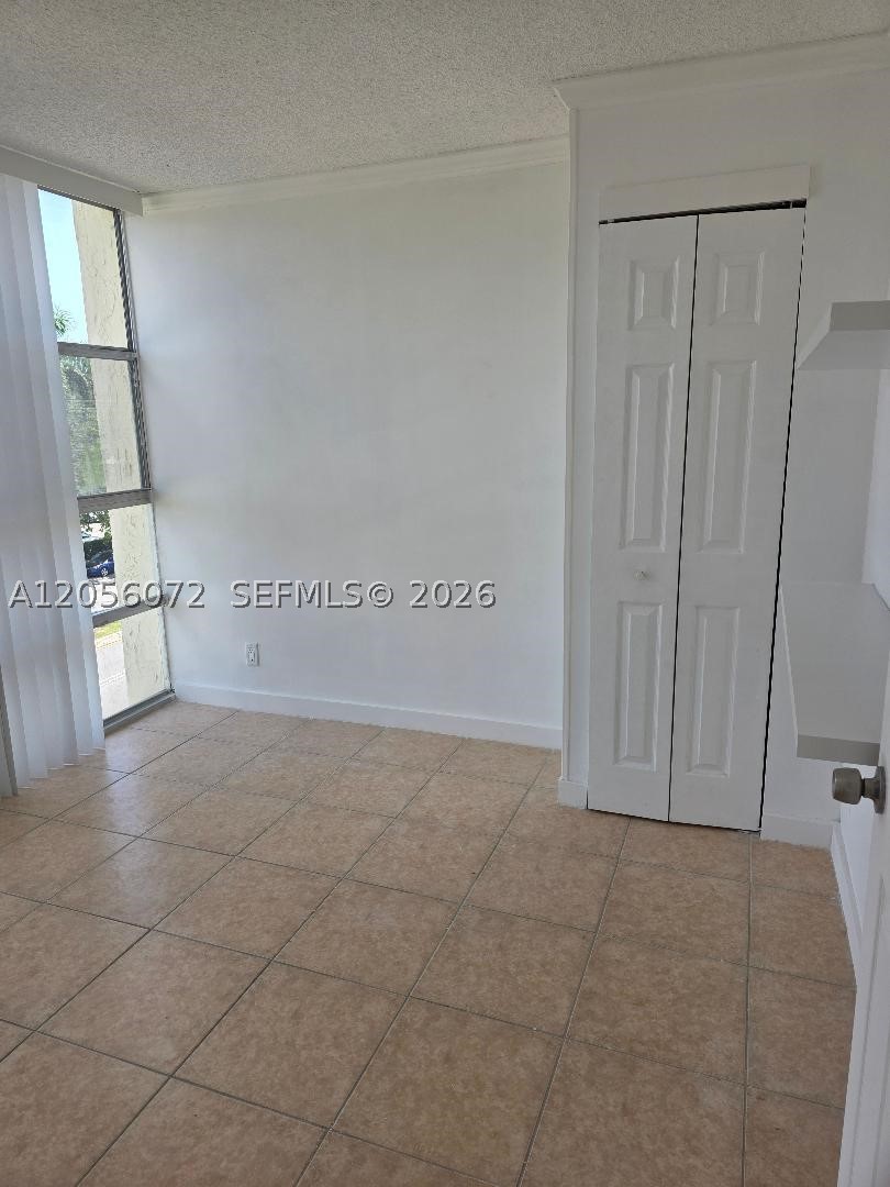2000 Atlantic Shores Blvd 404 Property Photo 4
