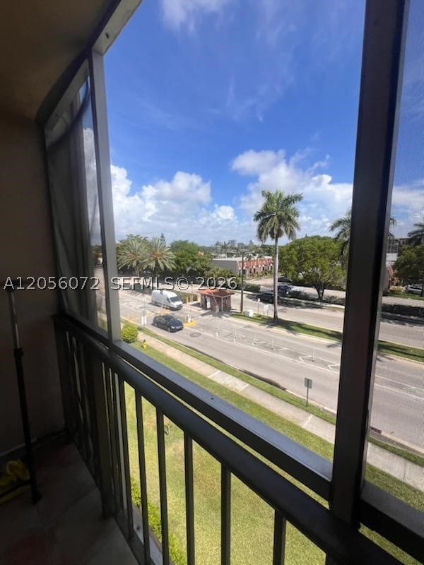 2000 Atlantic Shores Blvd 404 Property Photo 7