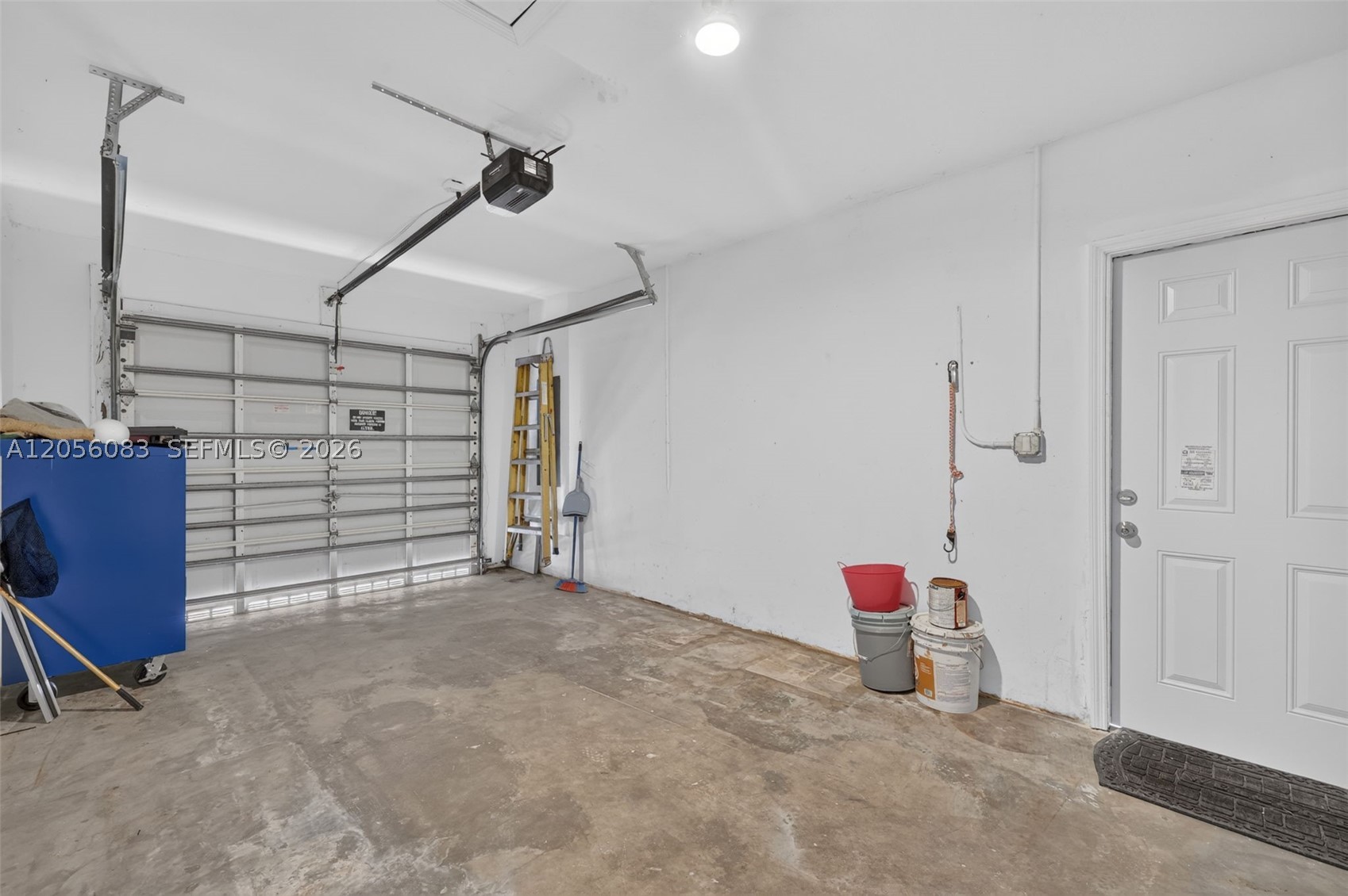 2073 Se 13th St Property Photo 14