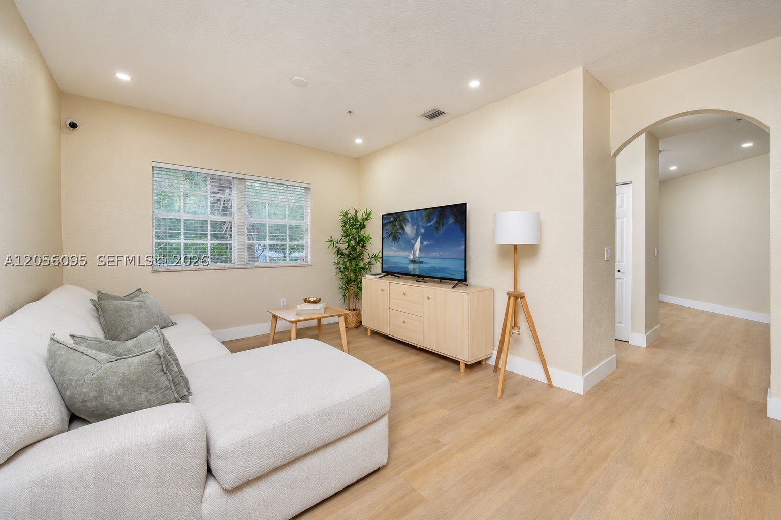 5600 Nw 114th Pl 209 Property Photo 3