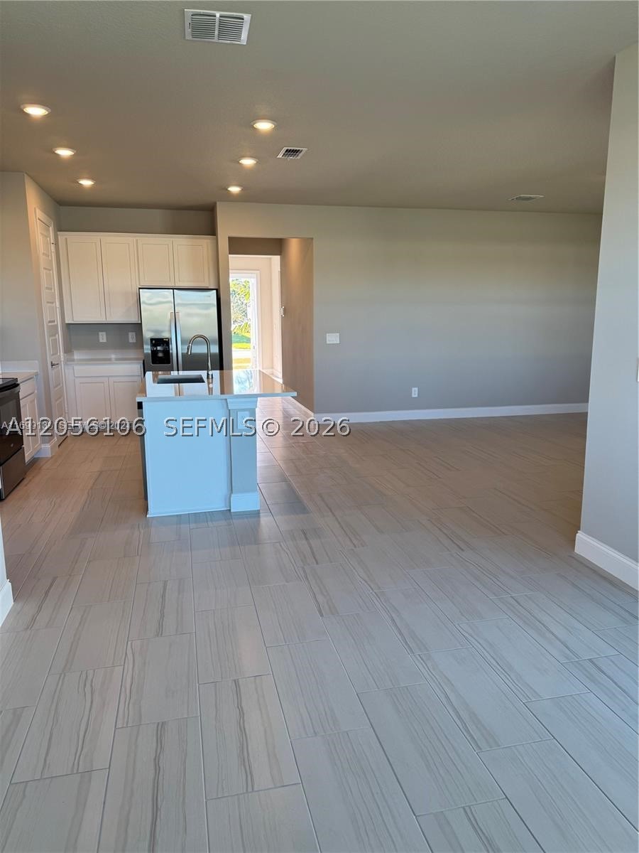 9008 Dahlia Cir Property Photo 4