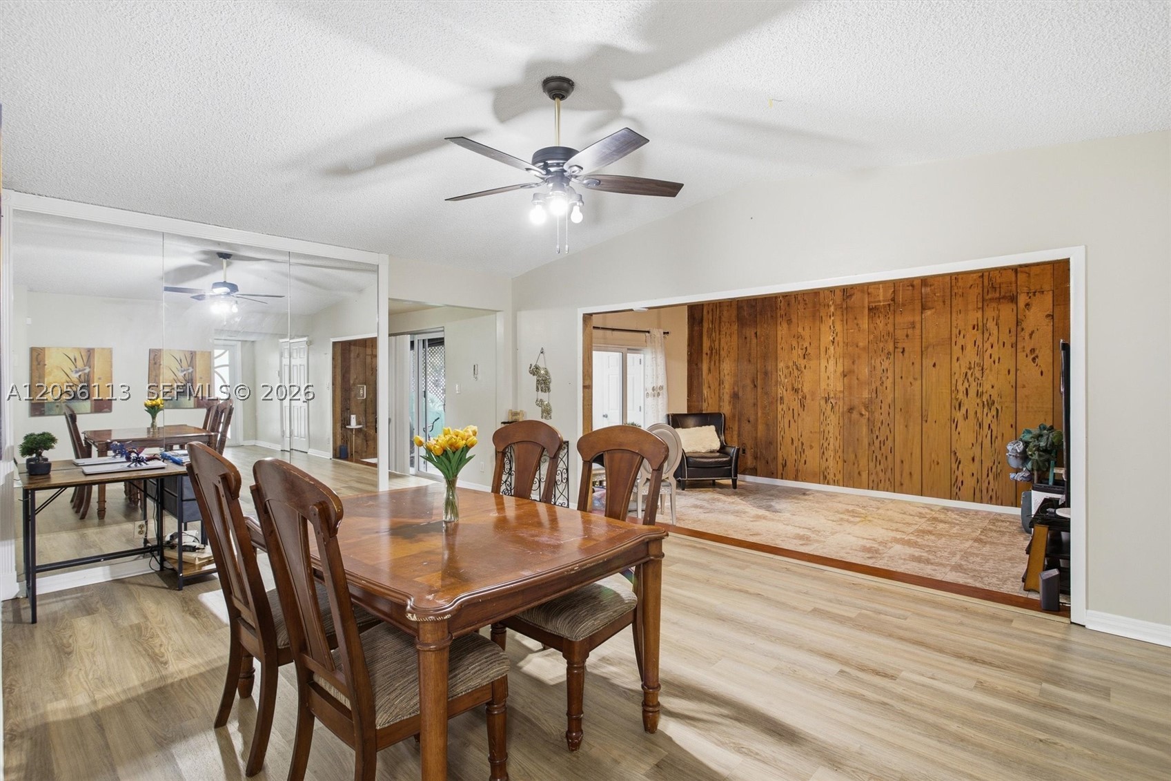 450 E Lakewood Cir E B Property Photo 3