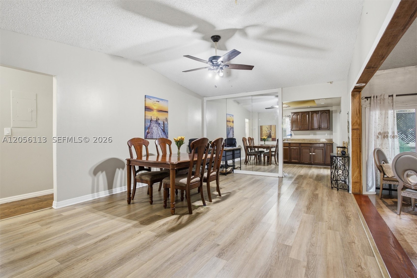 450 E Lakewood Cir E B Property Photo 4