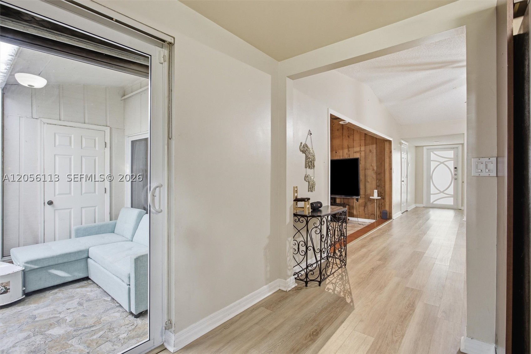 450 E Lakewood Cir E B Property Photo 13