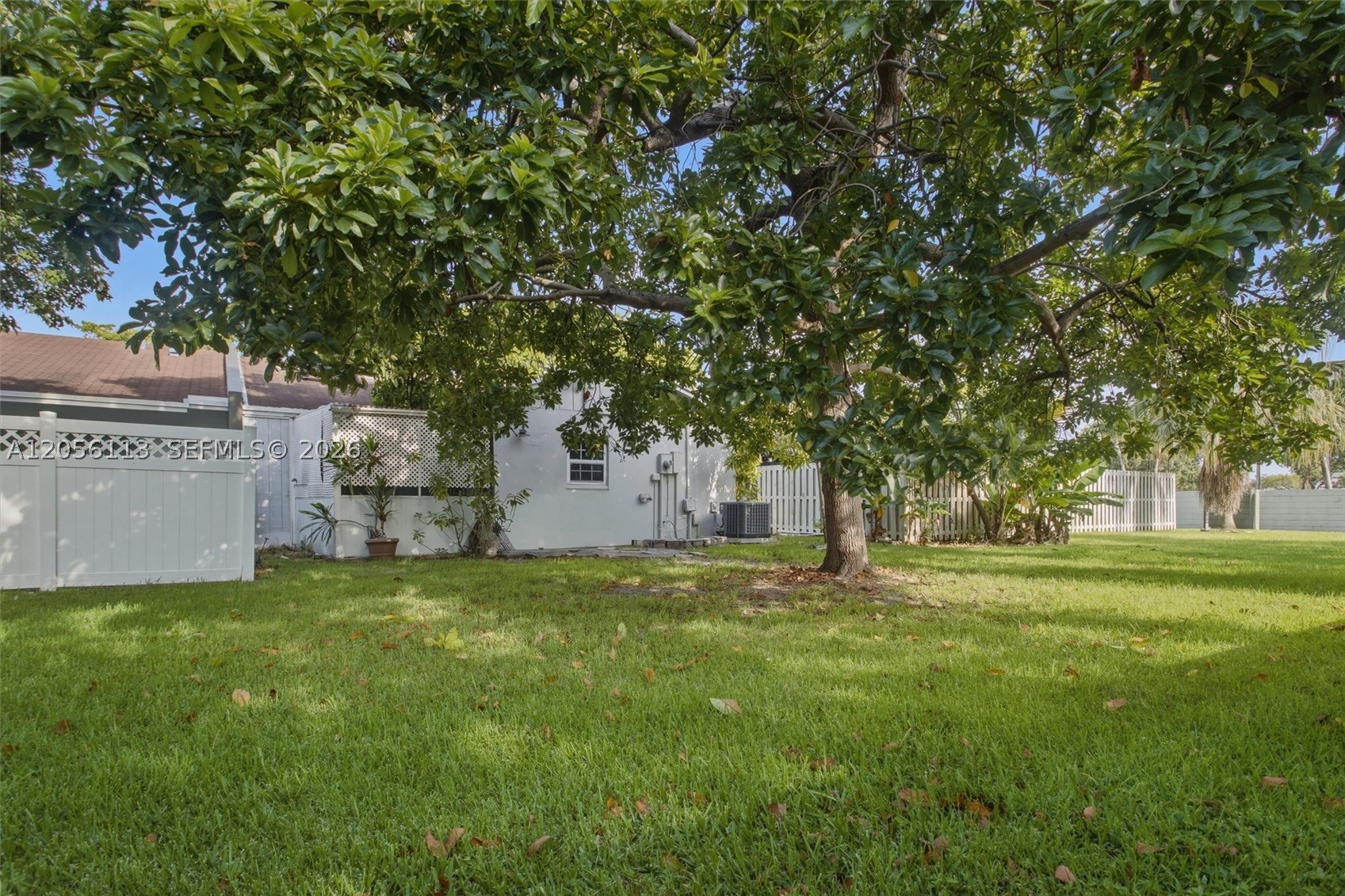 450 E Lakewood Cir E B Property Photo 21