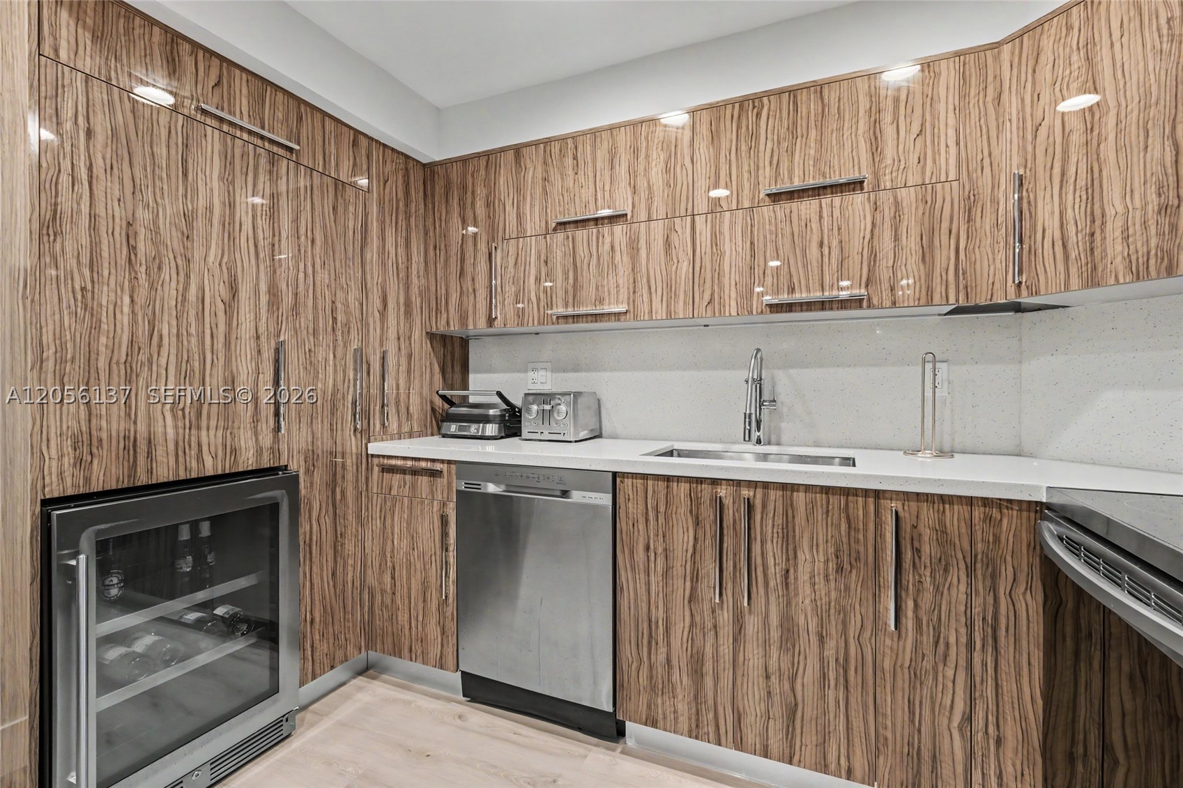 500 Bayview Dr 822 Property Photo 22