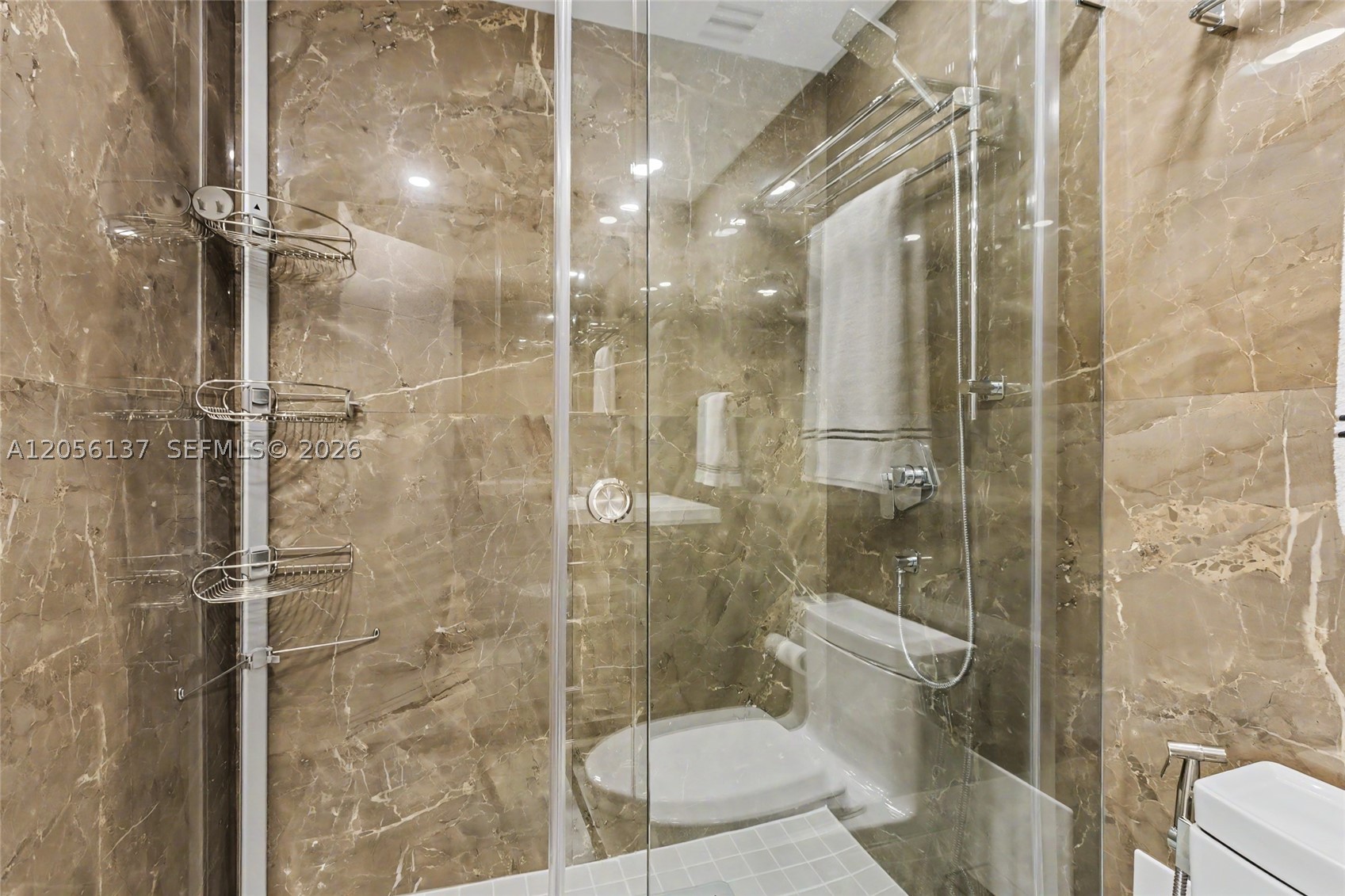 500 Bayview Dr 822 Property Photo 27