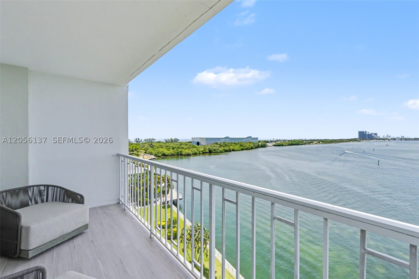 500 Bayview Dr 822 Property Photo 43