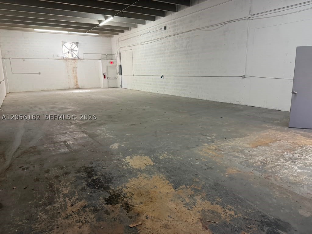 2675 W 76th St 3 Property Photo 7