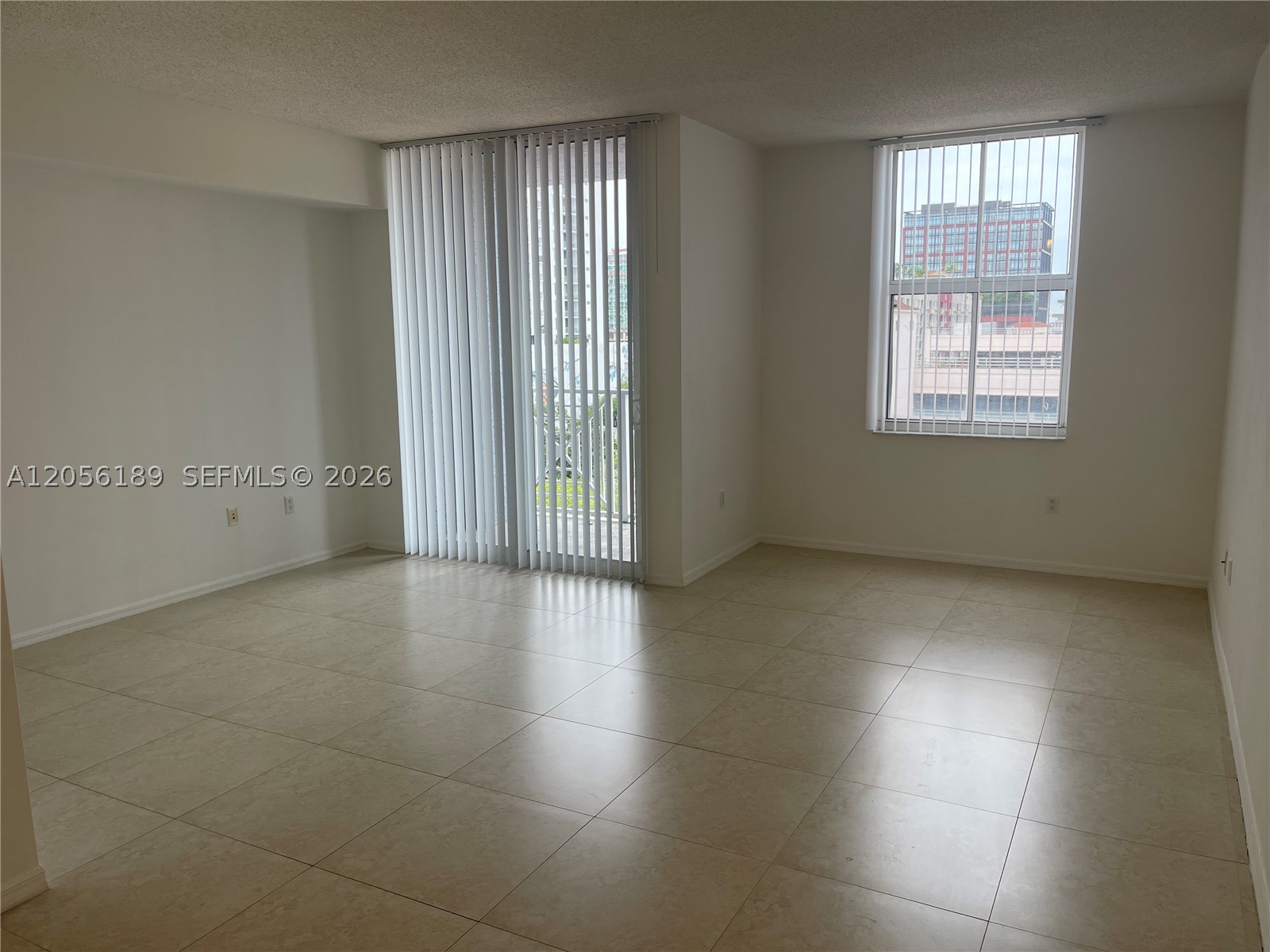 255 Evernia St 616 Property Photo 5