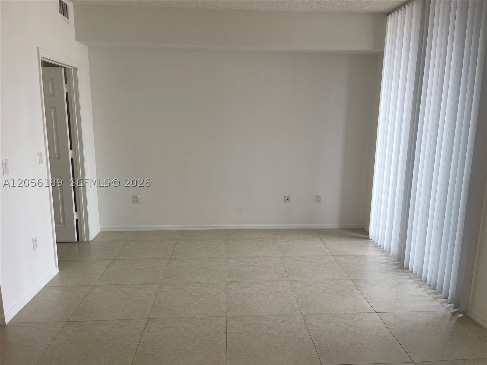 255 Evernia St 616 Property Photo 6