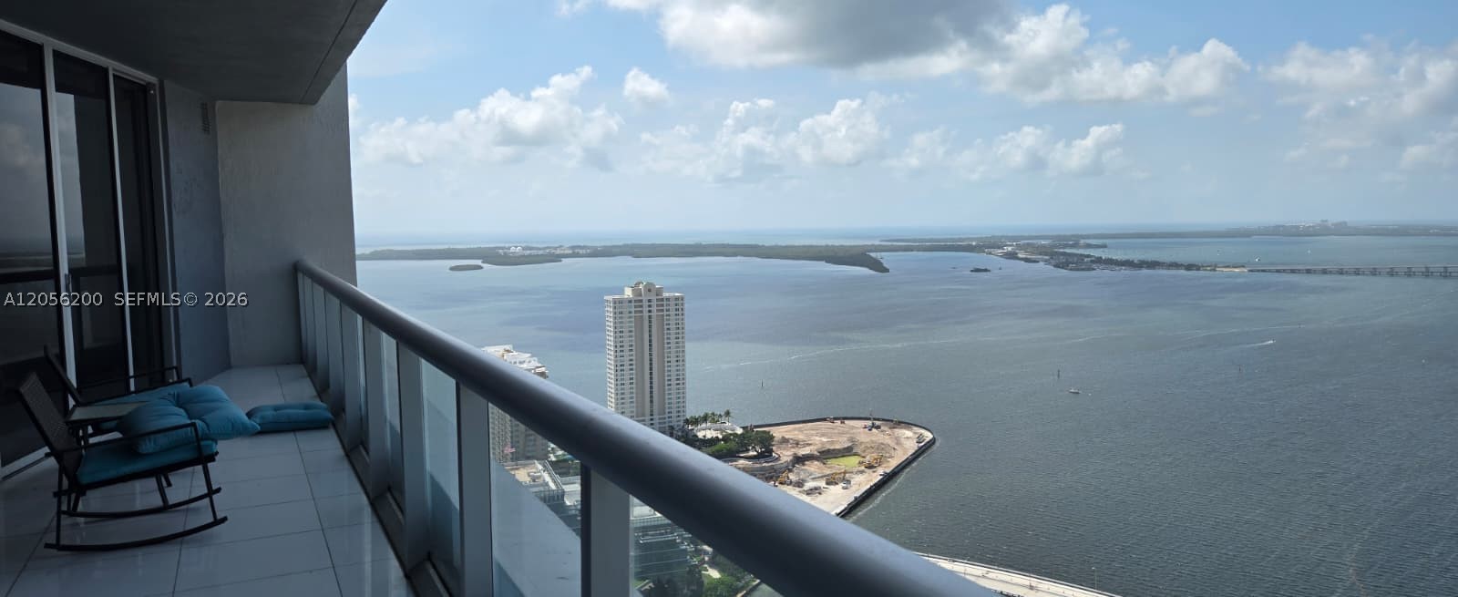 495 Brickell Ave 4205 Property Photo 3