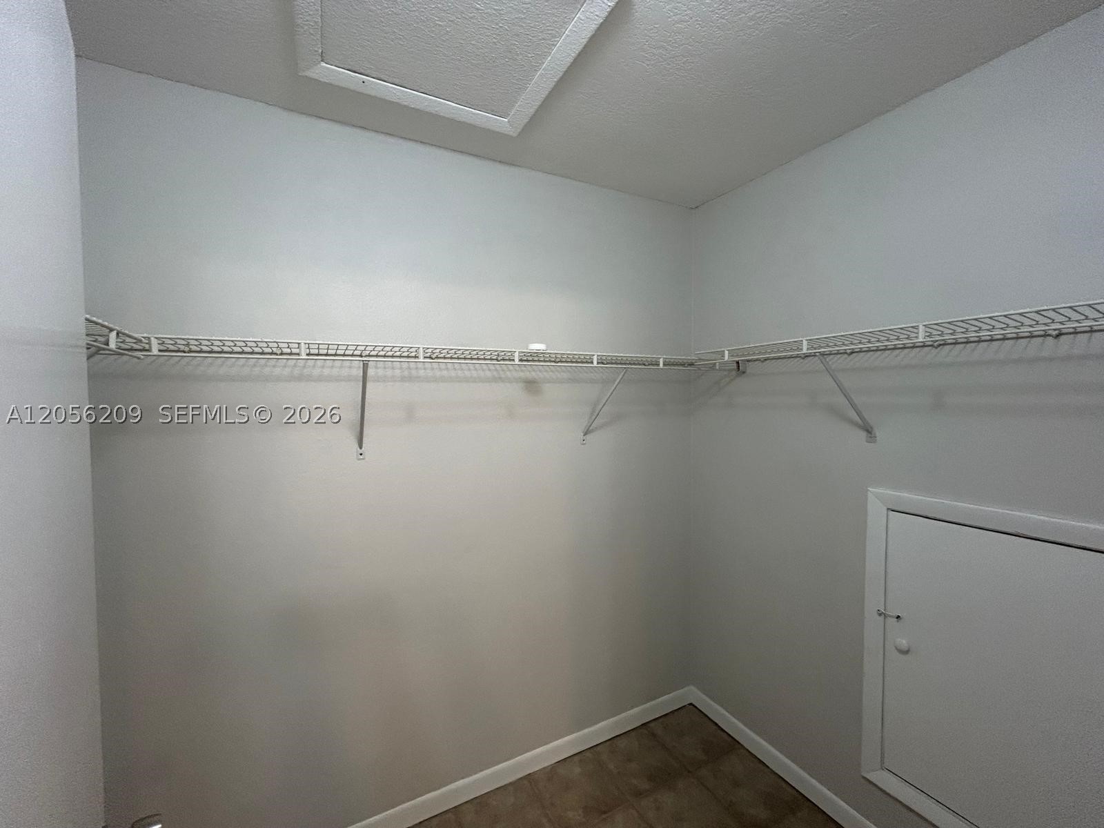 1197 Washington Cir 1197a Property Photo 22