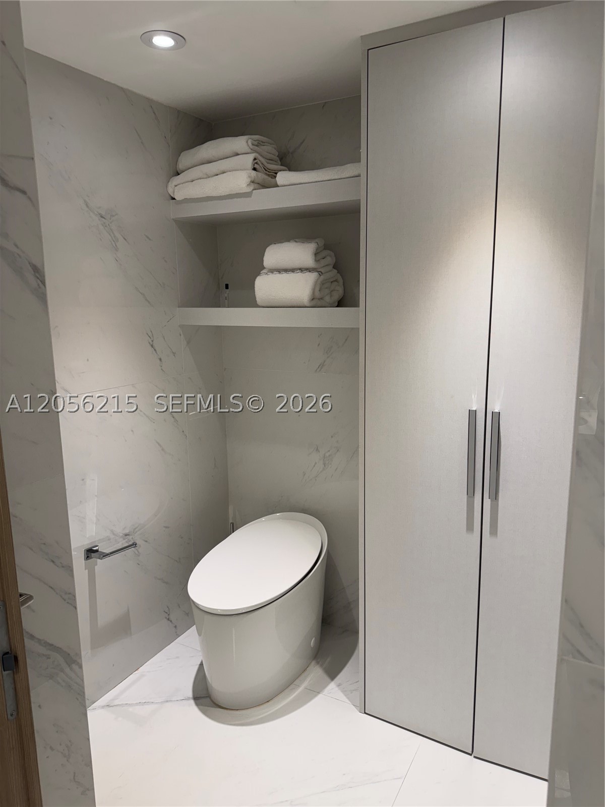 6000 Island Blvd 402 Property Photo 19