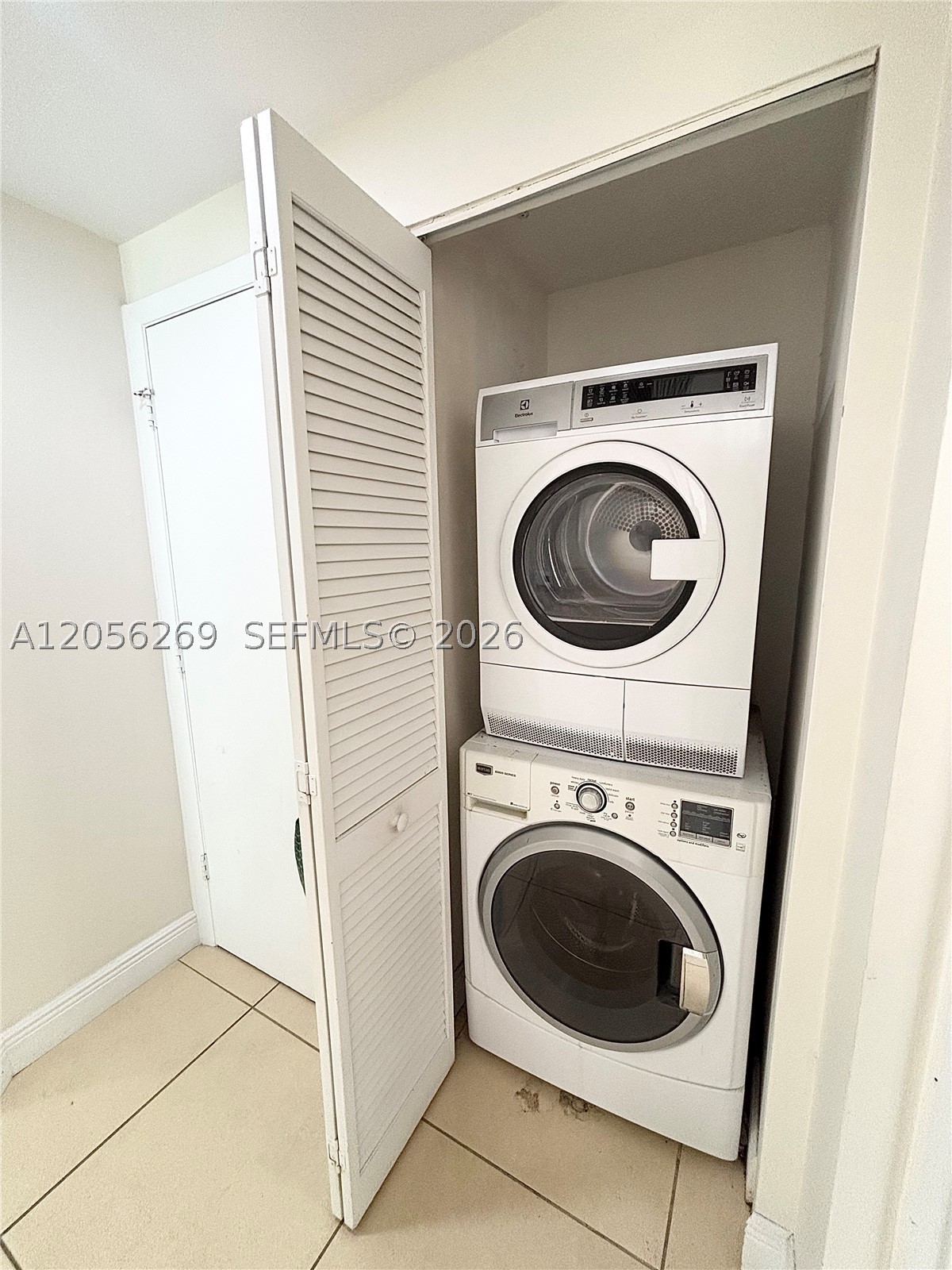 7290 Sw 90th St 606 Property Photo 10