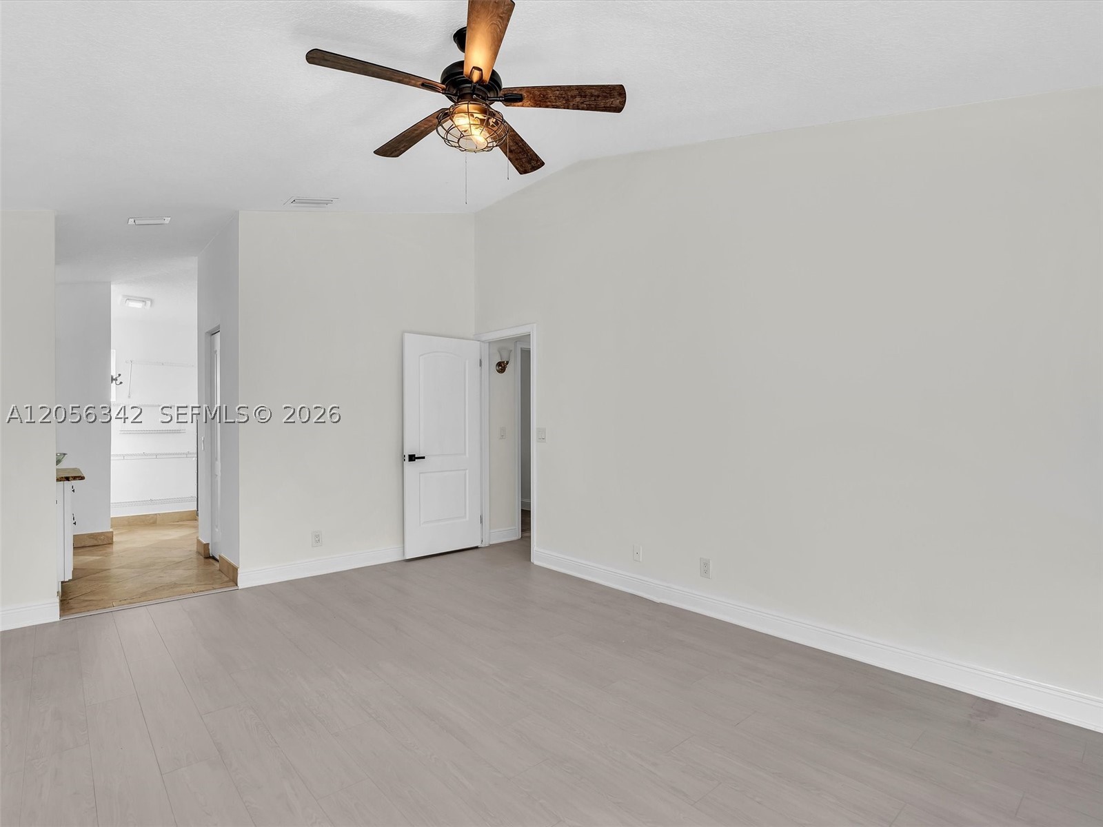 11407 Lakeview Dr Property Photo 44