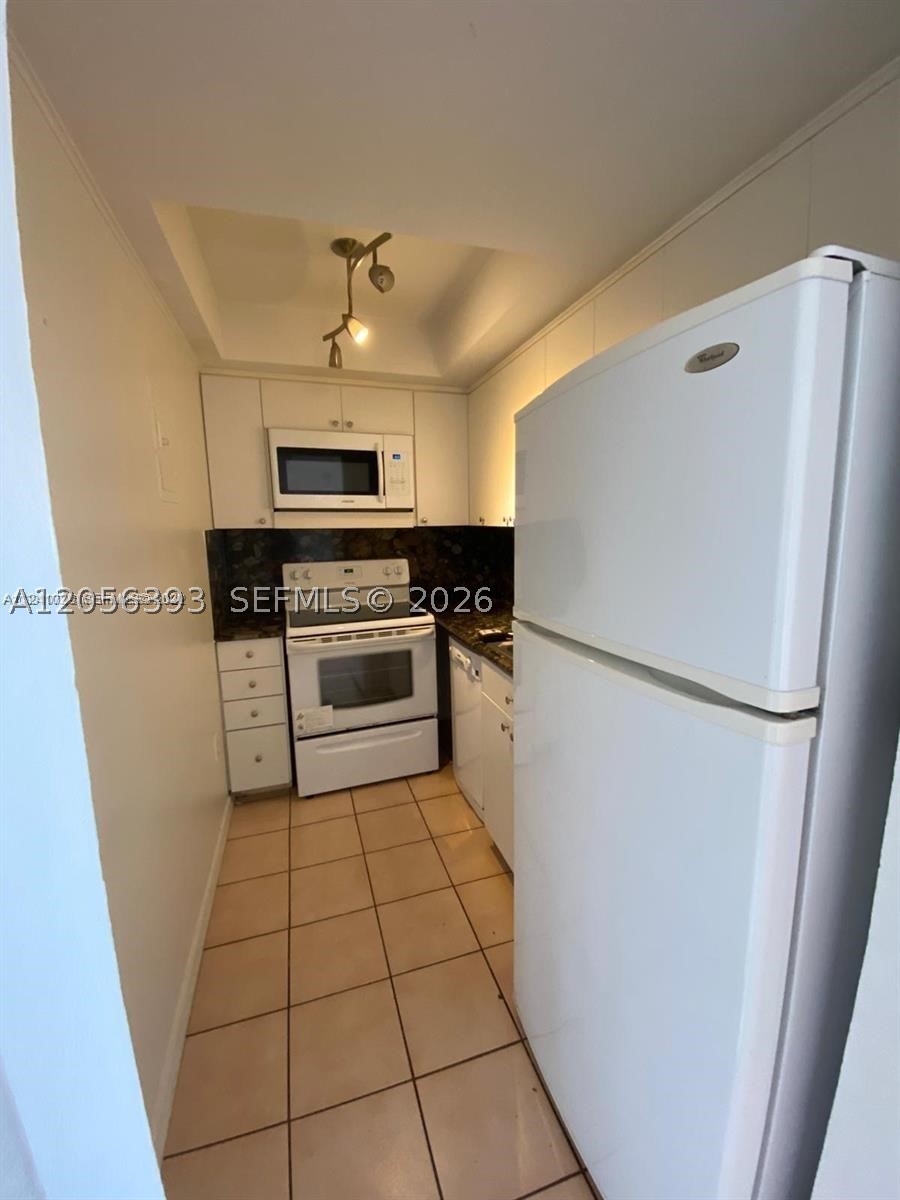 4713 Nw 7th St 306-1 Property Photo 4