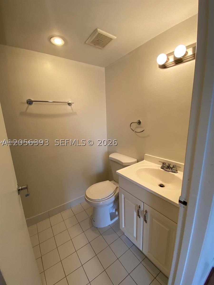 4713 Nw 7th St 306-1 Property Photo 17