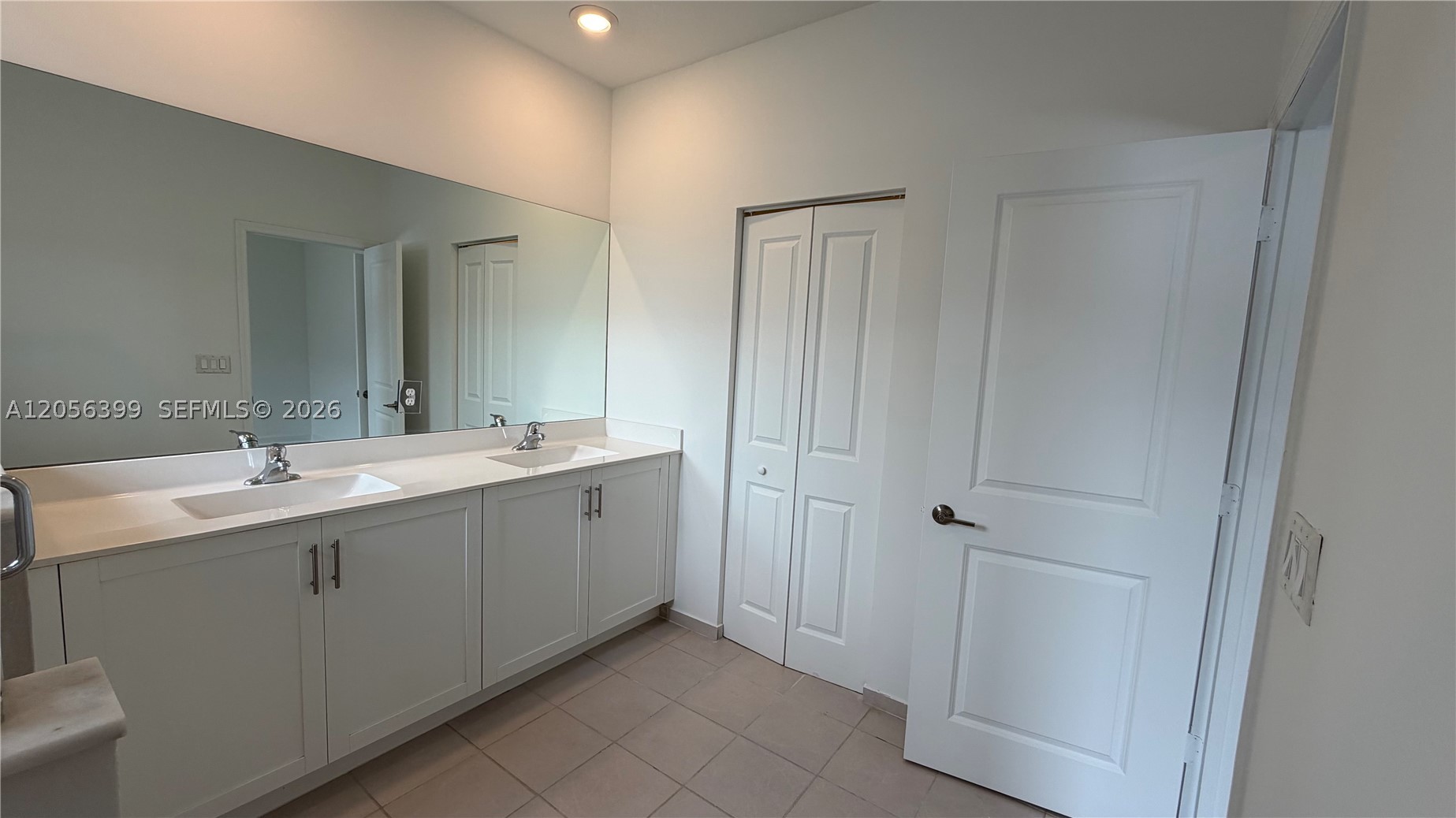 2637 Se 12th St Property Photo 11