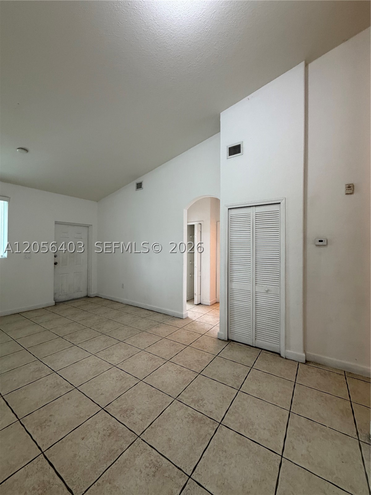 1661 Se 28th St 204 Property Photo 5