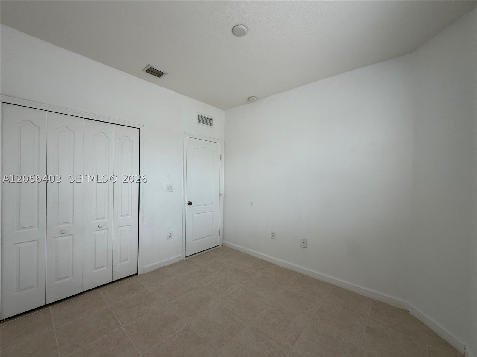 1661 Se 28th St 204 Property Photo 6