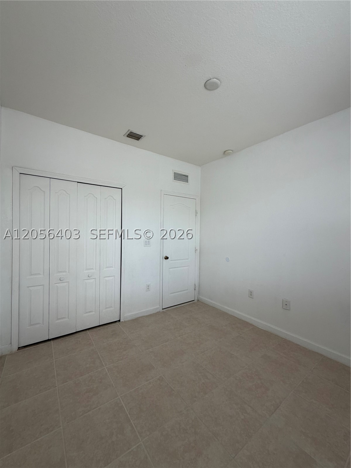 1661 Se 28th St 204 Property Photo 10