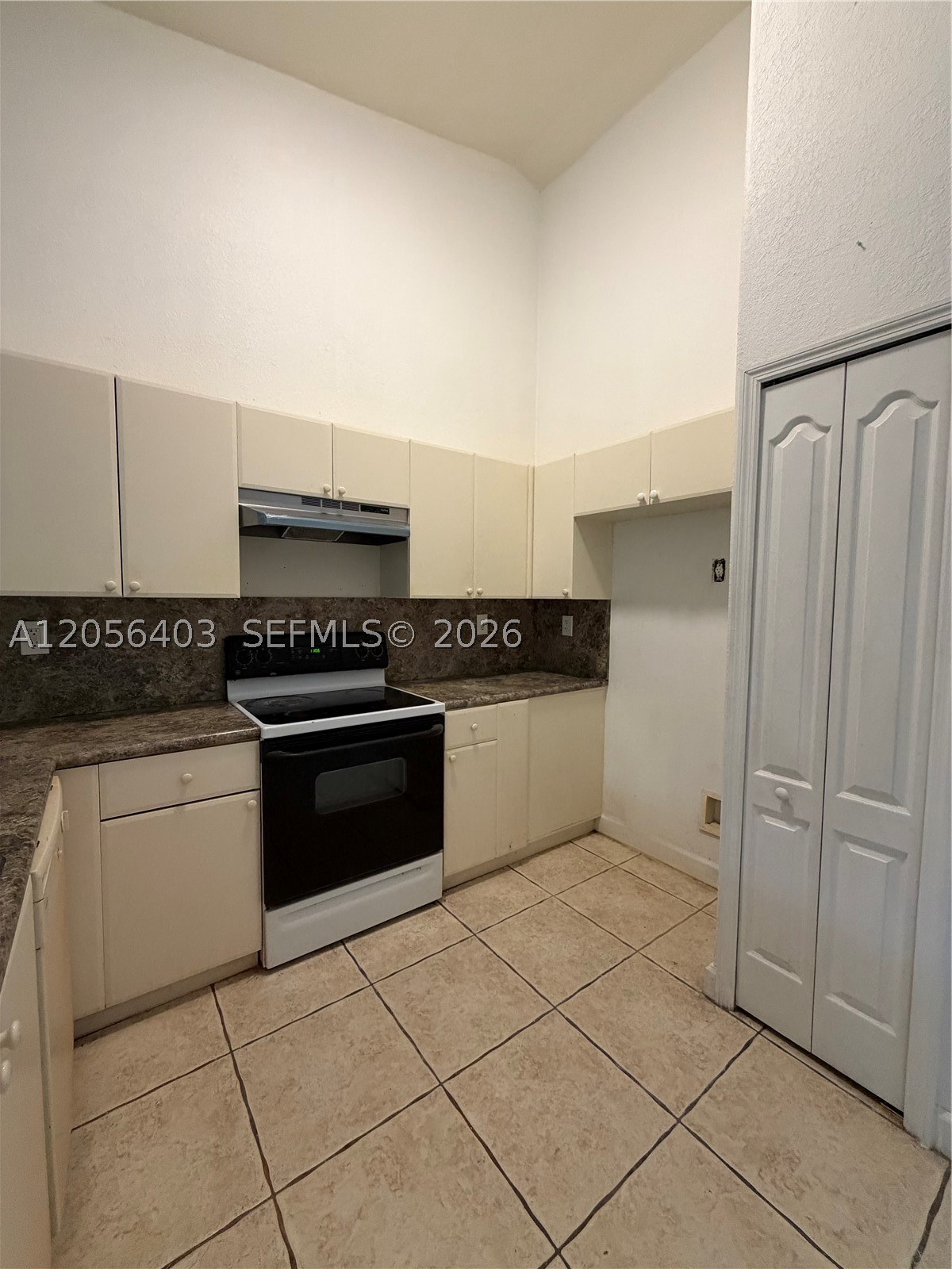 1661 Se 28th St 204 Property Photo 15
