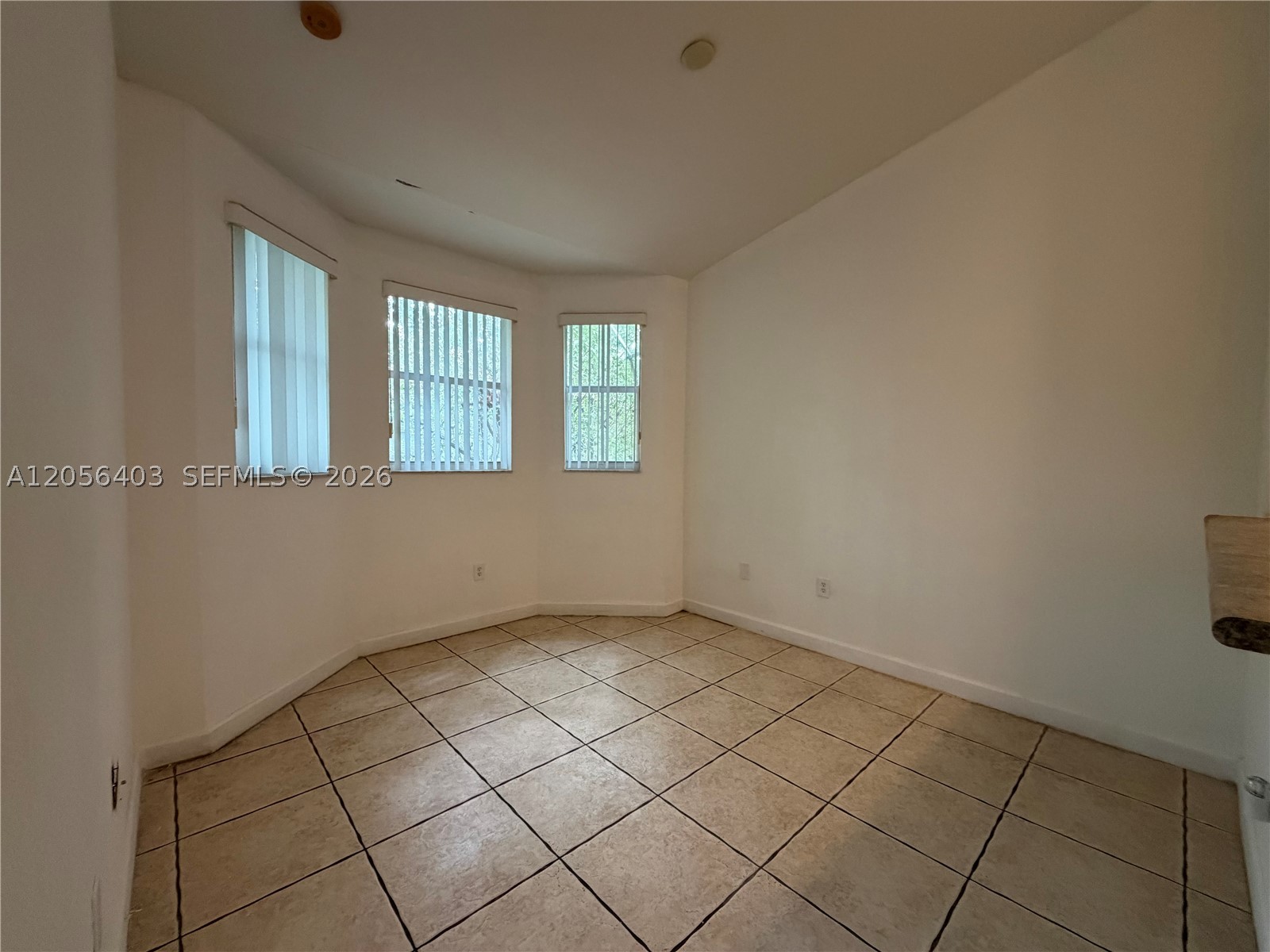 1661 Se 28th St 204 Property Photo 16