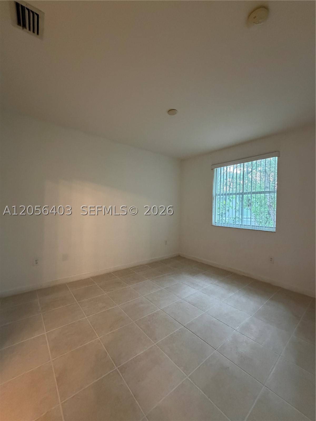 1661 Se 28th St 204 Property Photo 17