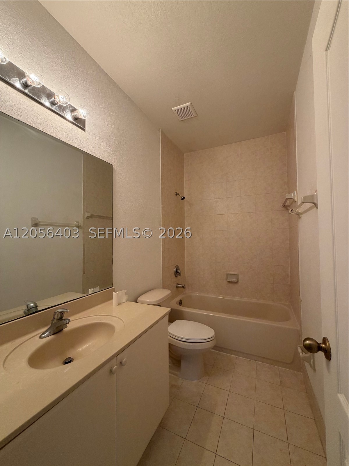 1661 Se 28th St 204 Property Photo 21