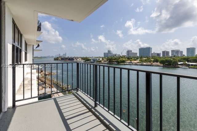 10101 E Bay Harbor Dr 504 Property Photo 1