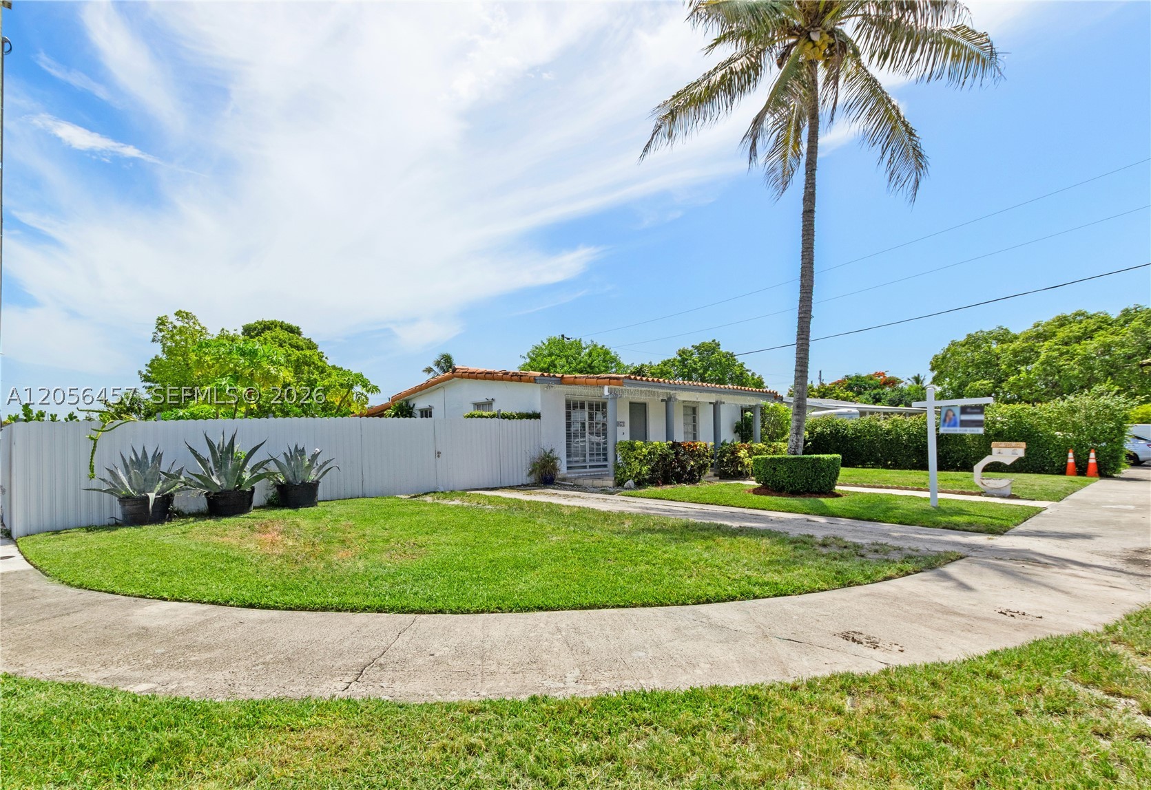 10771 Sw 51st Dr Property Photo 3